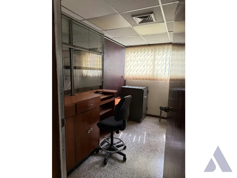 Vendo oficina 200m2 La Campiña 3777 - 6