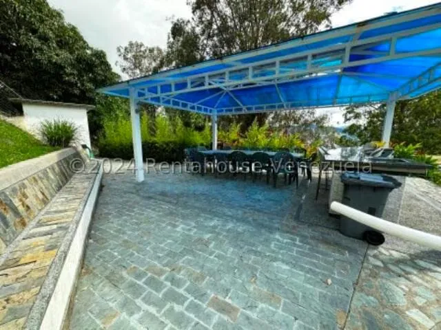 Casa (Multipes Niveles) en Venta en Los Naranjos del Cafetal, Distrito Metropolitano - 11
