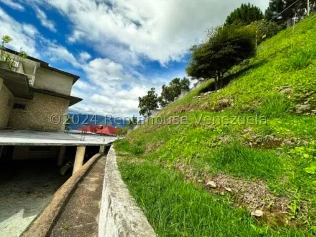 Casa (Multipes Niveles) en Venta en Los Naranjos del Cafetal, Distrito Metropolitano - 17