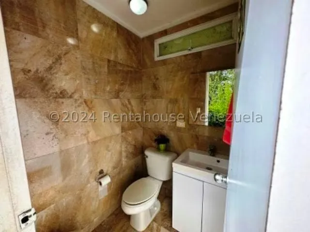 Casa (Multipes Niveles) en Venta en Los Naranjos del Cafetal, Distrito Metropolitano - 18