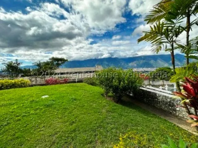 Casa (Multipes Niveles) en Venta en Los Naranjos del Cafetal, Distrito Metropolitano - 24