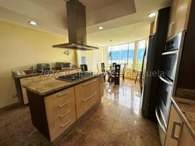 Casa (Multipes Niveles) en Venta en Los Naranjos del Cafetal, Distrito Metropolitano - 38