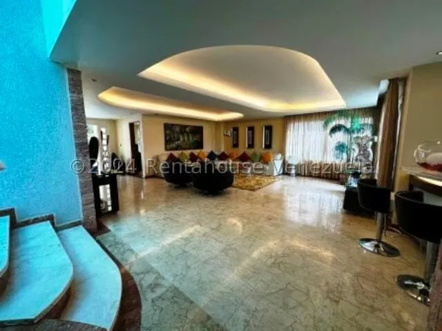 Casa (Multipes Niveles) en Venta en Los Naranjos del Cafetal, Distrito Metropolitano - 46