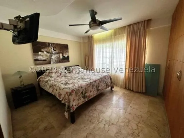 Casa (Multipes Niveles) en Venta en Los Naranjos del Cafetal, Distrito Metropolitano - 51