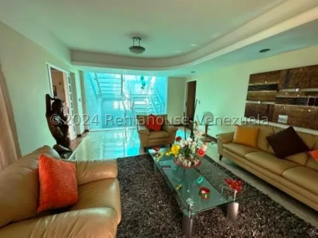 Casa (Multipes Niveles) en Venta en Los Naranjos del Cafetal, Distrito Metropolitano - 64