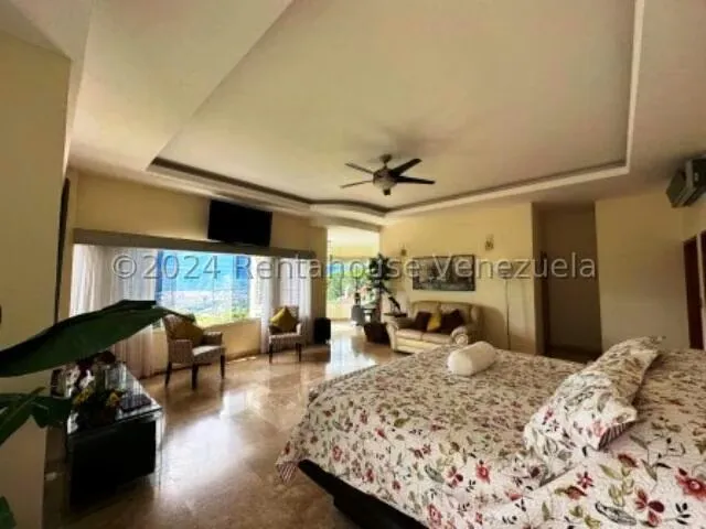 Casa (Multipes Niveles) en Venta en Los Naranjos del Cafetal, Distrito Metropolitano - 66