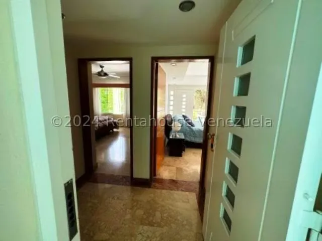 Casa (Multipes Niveles) en Venta en Los Naranjos del Cafetal, Distrito Metropolitano - 76