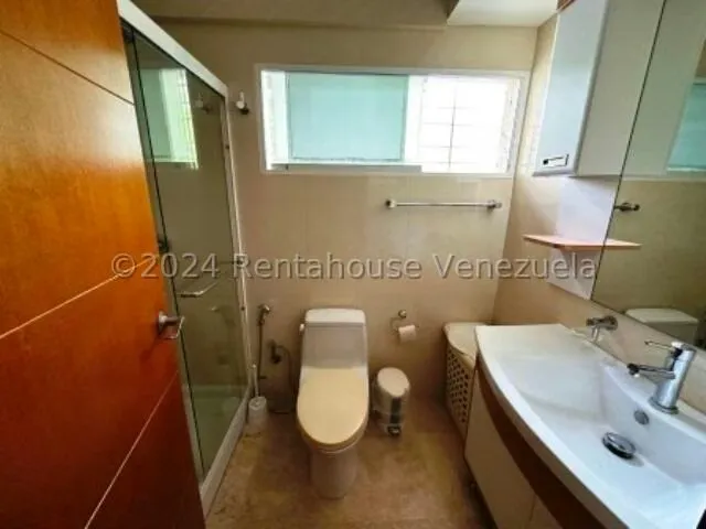 Casa (Multipes Niveles) en Venta en Los Naranjos del Cafetal, Distrito Metropolitano - 78