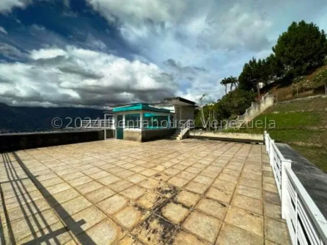 Casa (Multipes Niveles) en Venta en Los Naranjos del Cafetal, Distrito Metropolitano - 90