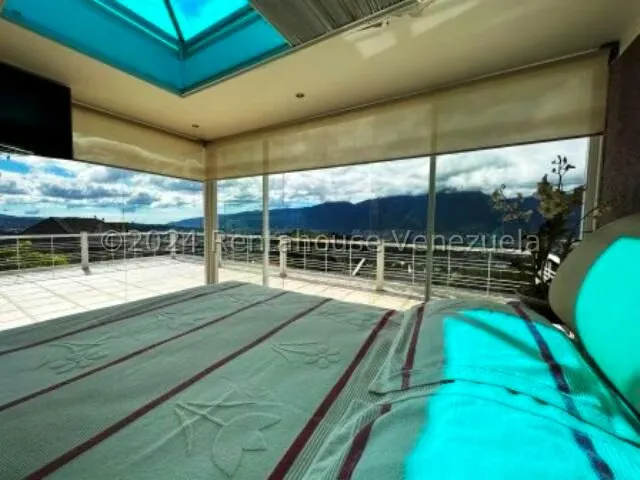 Casa (Multipes Niveles) en Venta en Los Naranjos del Cafetal, Distrito Metropolitano - 97