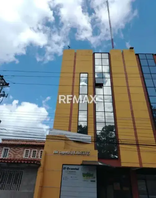 Se ofrecen oficinas en alquiler