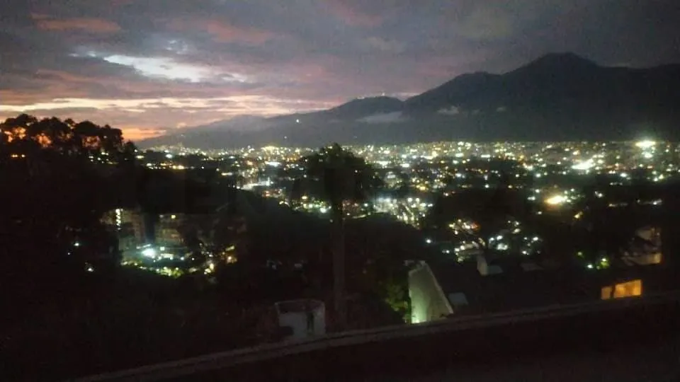 ALTO HATILLO, vendo casa a terminar, Caracas Urbanización privada - 3