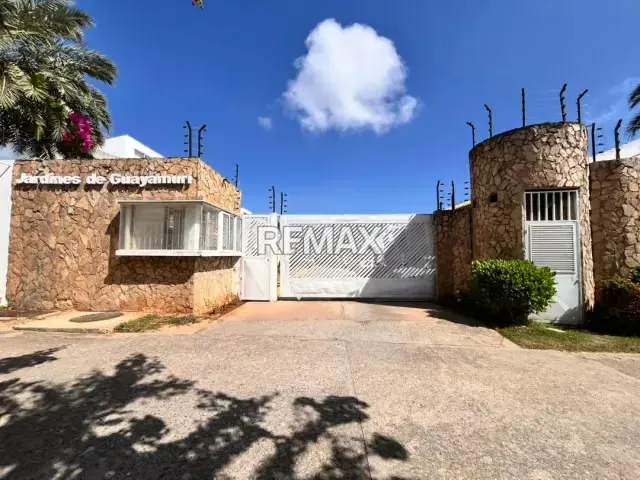 MODERNO APARTAMENTO DUPLEX EN EL SALADO, RES JARDINES DE GUAYAMURI - 17