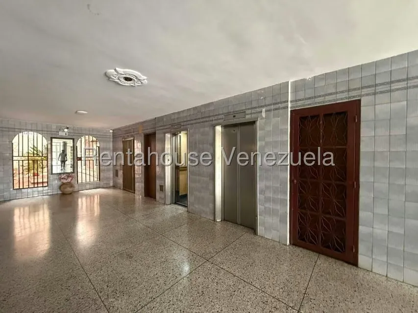 Apartamento (1 Nivel) en Venta en Parroquia Juan de Villegas, Lara - 3