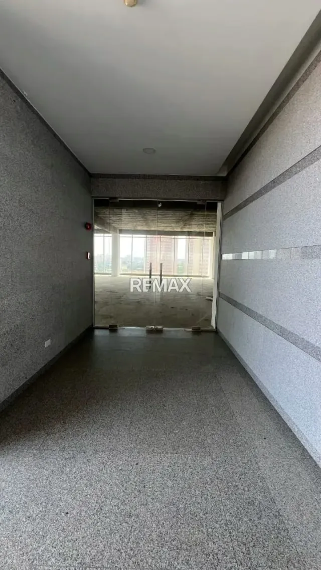 VENTA OFICINAS EN TORRE 70-60 EN GRIS - 9