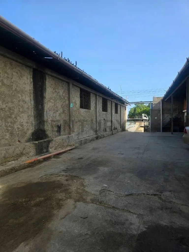 Inmueble Comercial en Catia La Mar R7 - 5