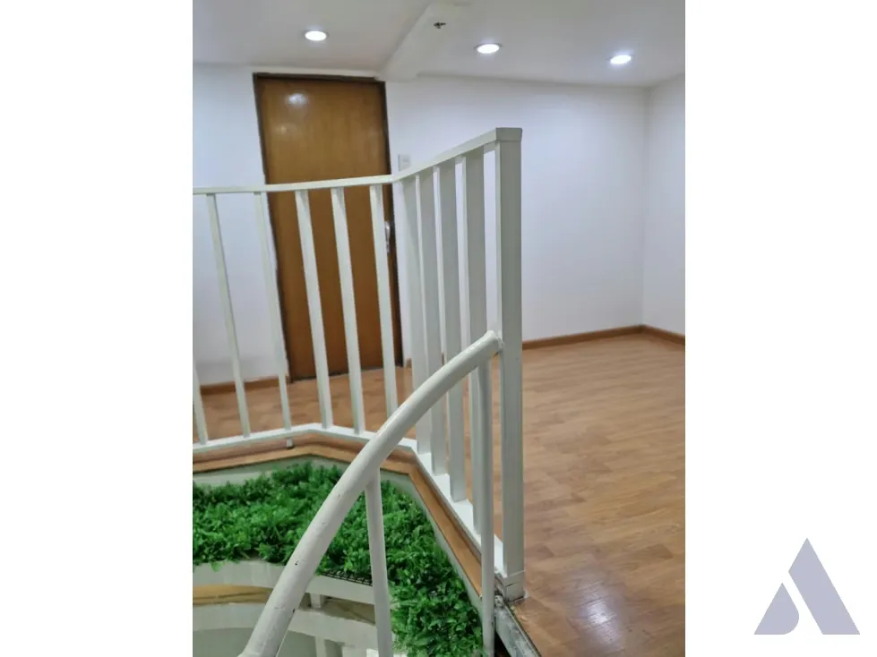 Alquilo local remodelado 40+45m2 Galerias Prados del Este 8561 - 5