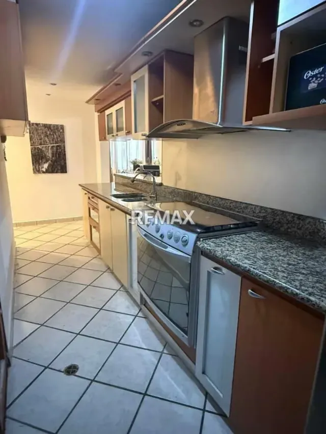Alquiler de apartamento en Naguanagua la granja Res. Balcones del norte