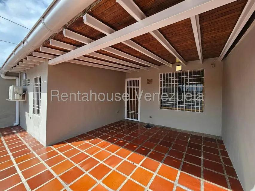 Casa (1 Nivel) en Alquiler en El Paraiso, Lara - 2