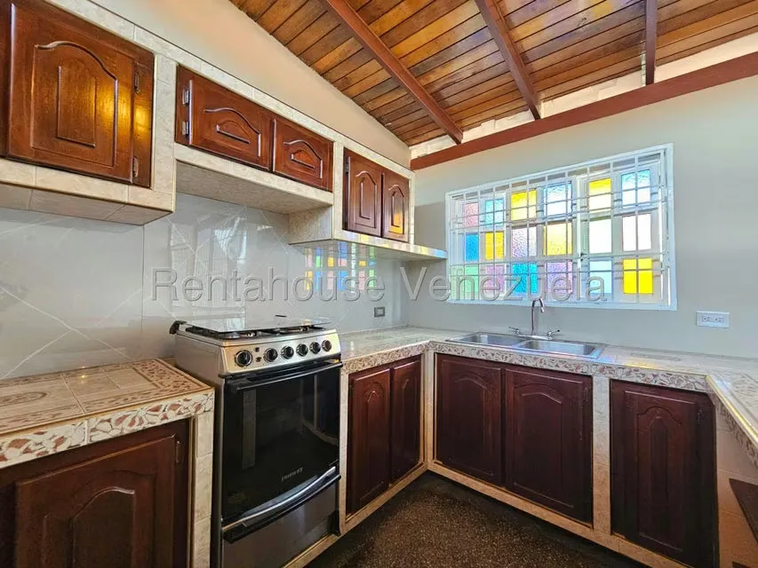 Casa (1 Nivel) en Alquiler en El Paraiso, Lara - 11