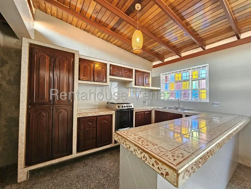 Casa (1 Nivel) en Alquiler en El Paraiso, Lara - 10