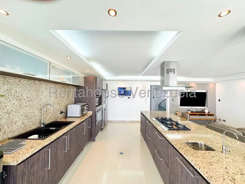 Casa (Multipes Niveles) en Venta en Prados del Este, Distrito Metropolitano - 18