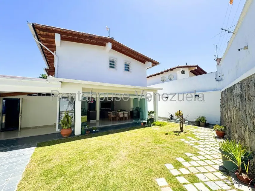 Casa (Multipes Niveles) en Venta en Prados del Este, Distrito Metropolitano - 27