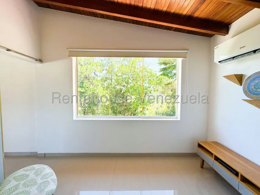 Casa (Multipes Niveles) en Venta en Prados del Este, Distrito Metropolitano - 38