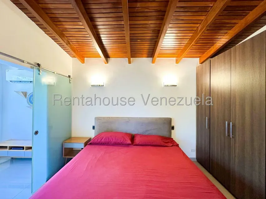 Casa (Multipes Niveles) en Venta en Prados del Este, Distrito Metropolitano - 39