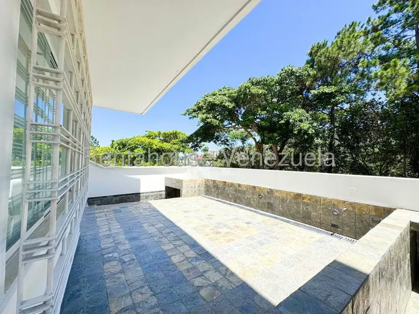 Casa (Multipes Niveles) en Venta en Prados del Este, Distrito Metropolitano - 84