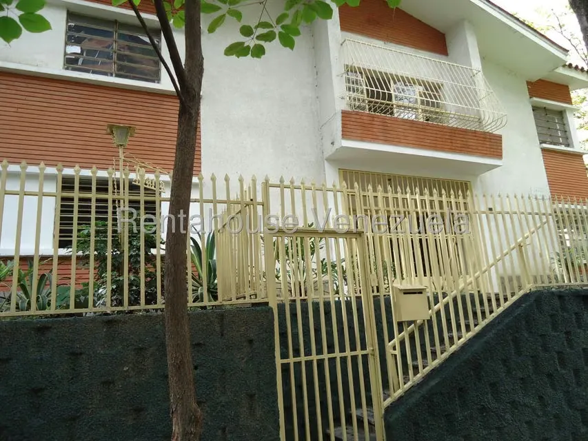 Casa (Duplex) en Alquiler en Las Acacias, Distrito Metropolitano