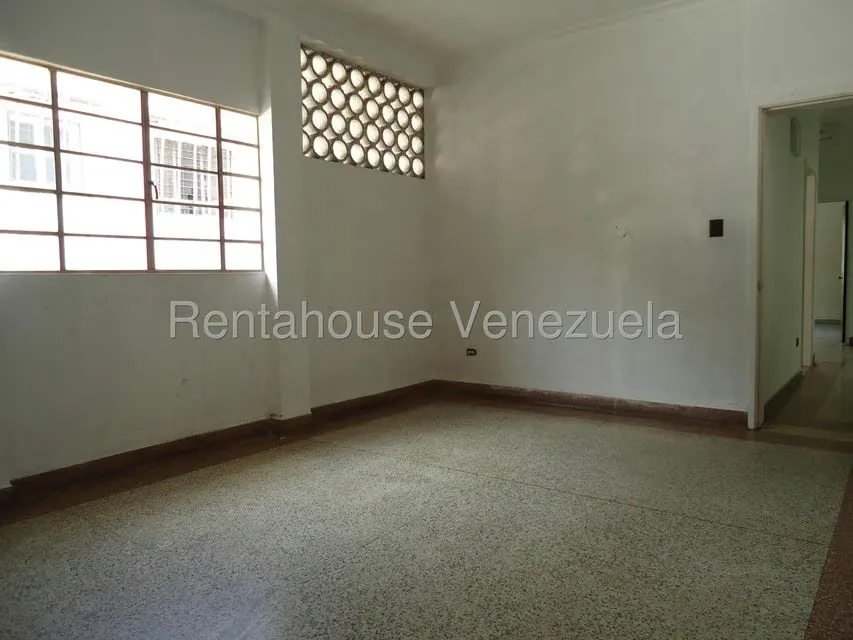 Casa (Duplex) en Alquiler en Las Acacias, Distrito Metropolitano - 13