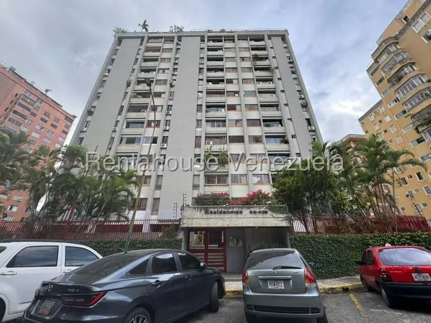 Apartamento (1 Nivel) en Alquiler en Prados del Este, Distrito Metropolitano - 2