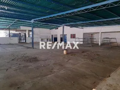 Se Alquila Galpón Comercial en Coro Edo. Falcón - 3