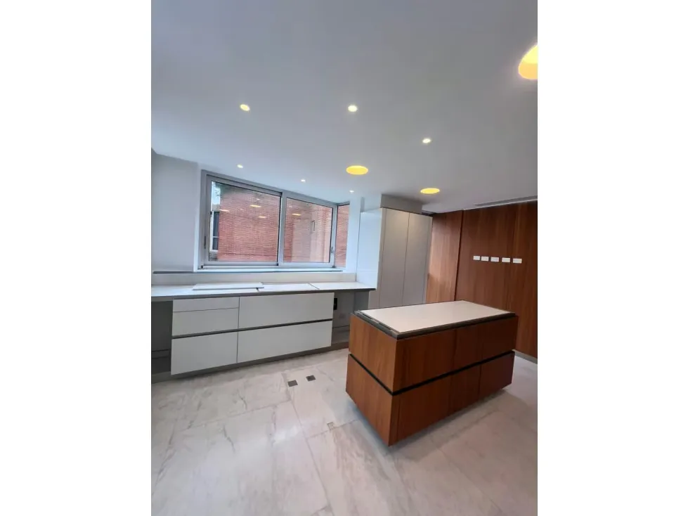 Se Vende Apto lujo-378m²-4H+5+4.5B+6P+1M-Pzo-Plt-CCerrada-Campo Alegre - 16