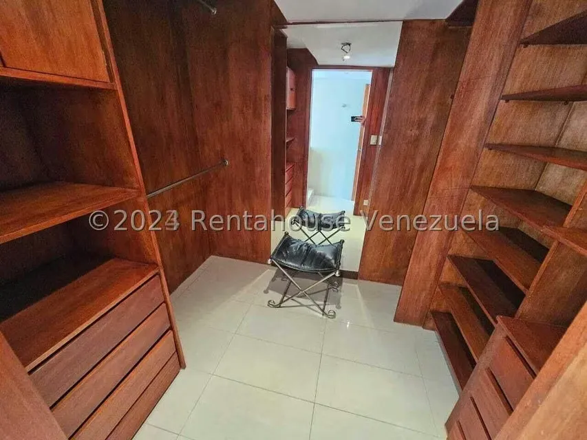 Townhouse (Multiples Niveles) en Venta en La Lagunita Country Club, Distrito Metropolitano - 26