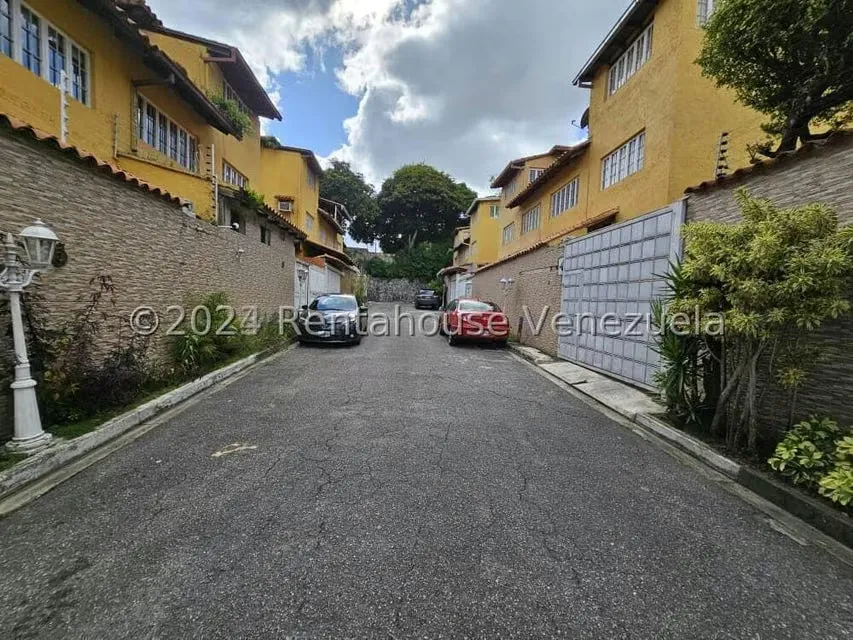 Townhouse (Multiples Niveles) en Venta en La Lagunita Country Club, Distrito Metropolitano - 32