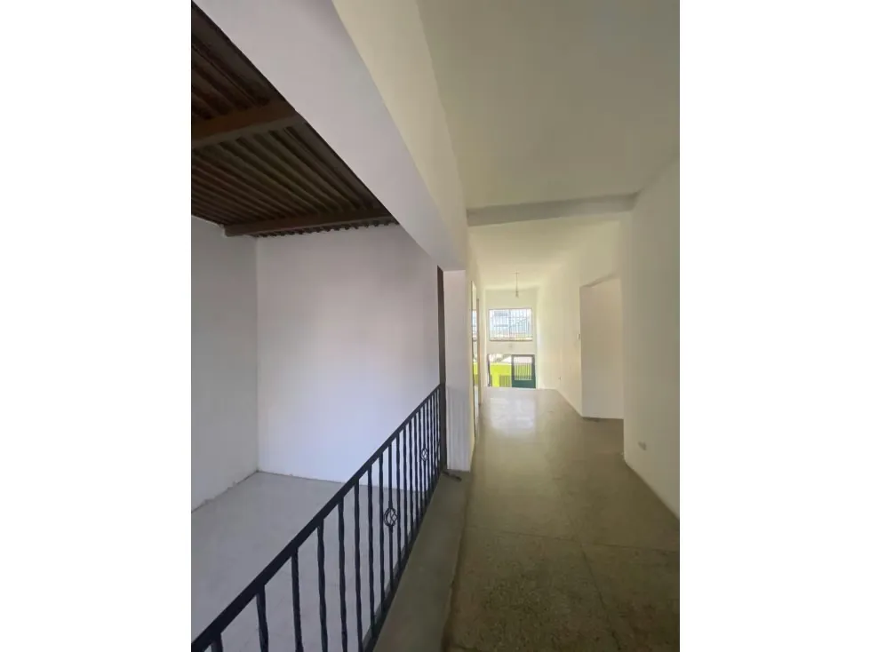 CASA COMERCIAL EN ALQUILER 120 M2 -URB. LOS PALOS GRANDES - 3