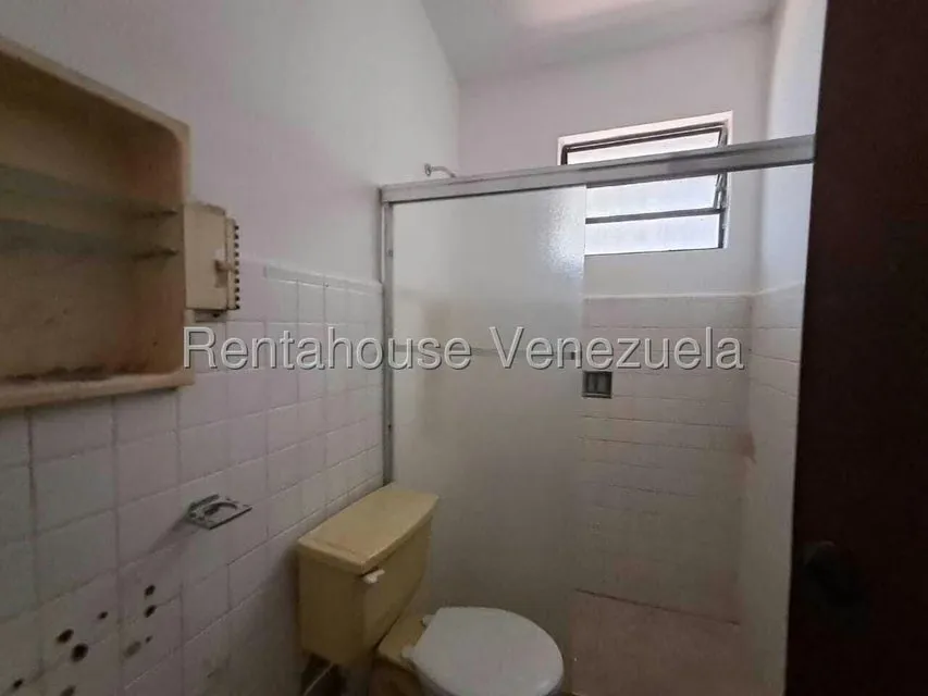 Casa (1 Nivel) en Alquiler en Trigal Sur, Carabobo - 18