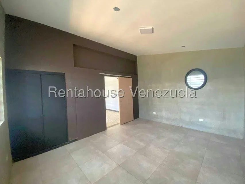 Casa (1 Nivel) en Alquiler en Trigal Sur, Carabobo - 32