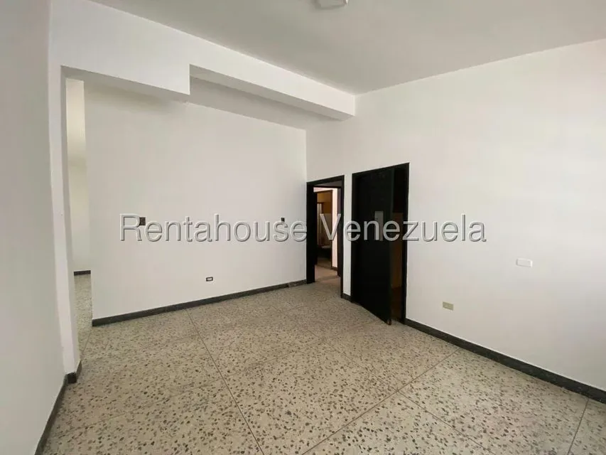 Casa (1 Nivel) en Alquiler en Trigal Sur, Carabobo - 33