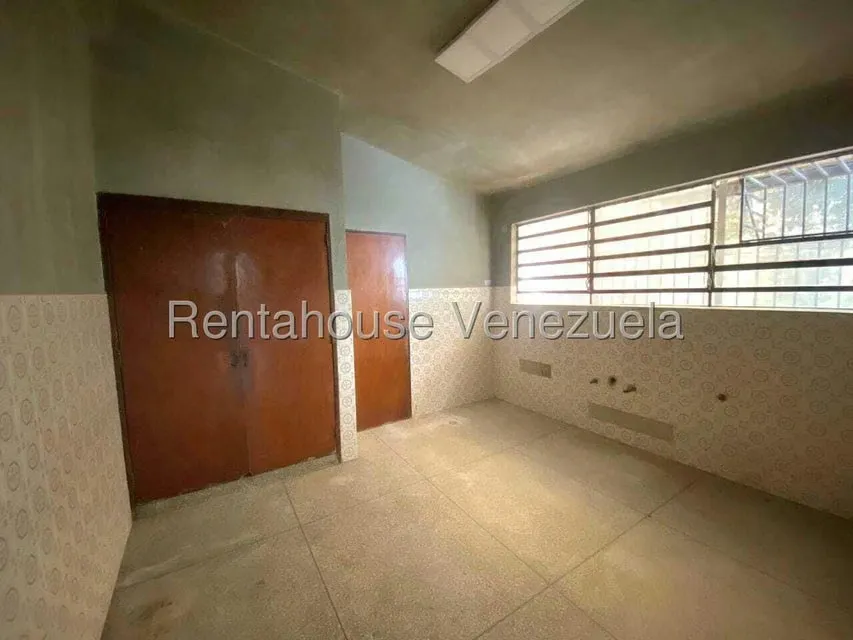 Casa (1 Nivel) en Alquiler en Trigal Sur, Carabobo - 34