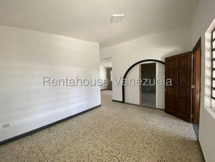 Casa (1 Nivel) en Alquiler en Trigal Sur, Carabobo - 9