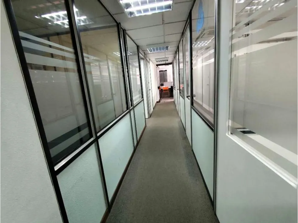 Se vende Oficina Comercial 517m2 La Trinidad 0620 - 27