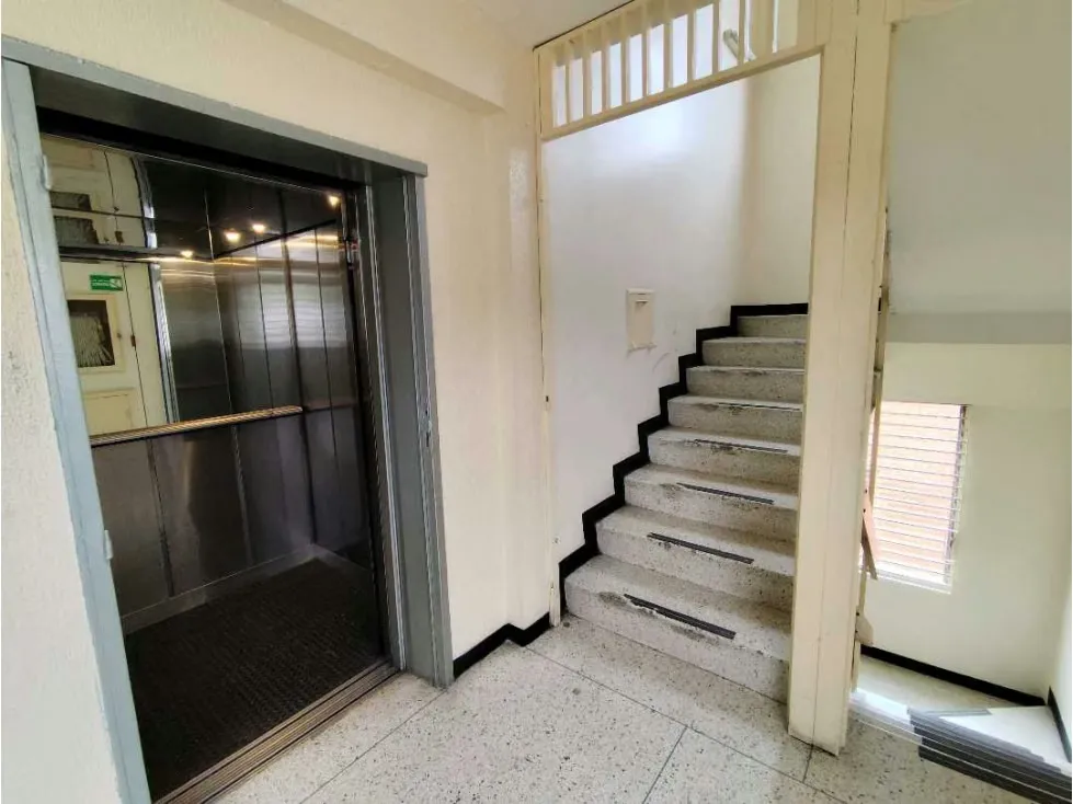 Se vende Oficina Comercial 517m2 La Trinidad 0620 - 30