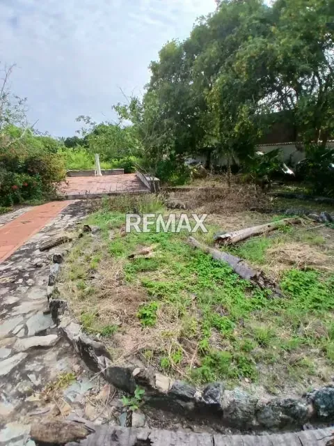 Terreno en venta en Playa el Agua, Isla de Margarita: con bienhechurías para potenciar y vista al mar - 11