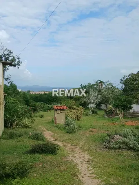 Terreno en venta en Playa el Agua, Isla de Margarita: con bienhechurías para potenciar y vista al mar - 9