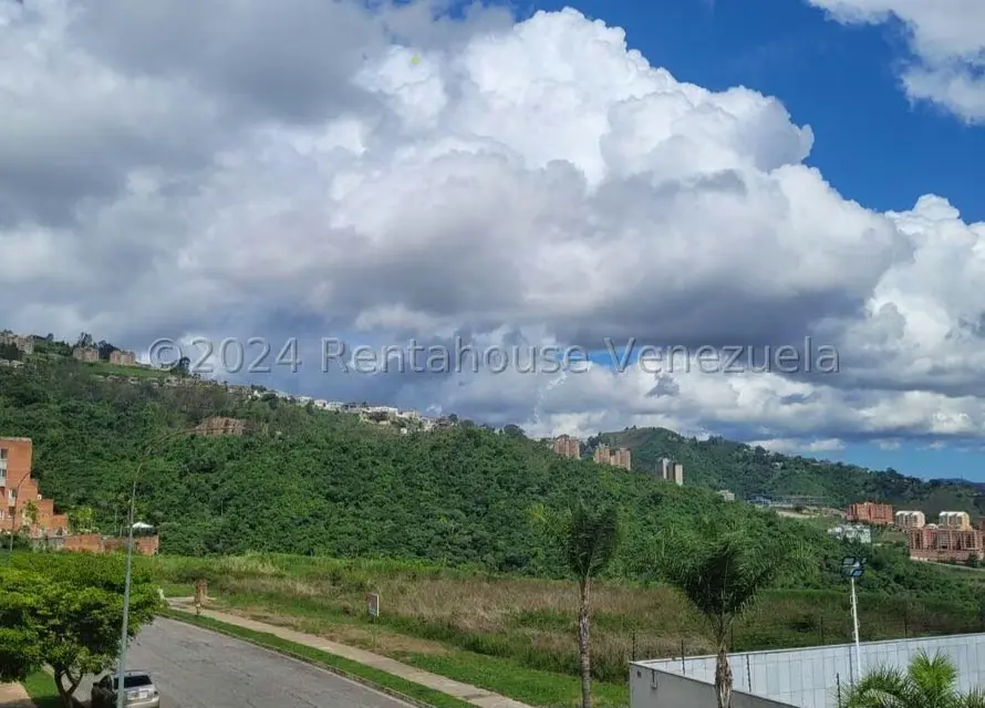 Terreno (Residencial) en Venta en Solar del Hatillo, Distrito Metropolitano - 3