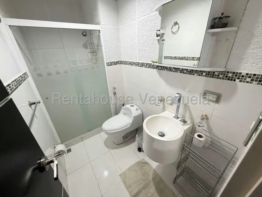 Casa (Duplex) en Alquiler en Altos de la Galera, Portuguesa - 15