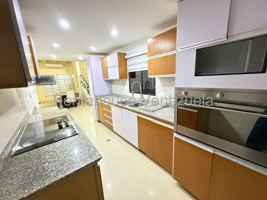 Casa (Duplex) en Alquiler en Altos de la Galera, Portuguesa - 16